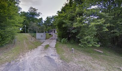 5Domaine Du Bois De Chartres, Toiletteur pour Animaux à Targon