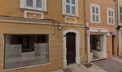 Zerbone Pierre, Toiletteur pour Animaux à Saint-Tropez