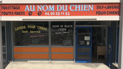 Au Nom Du Chien, Toiletteur pour Animaux aux Angles