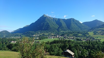 Bonner Lesley, Toiletteur pour Animaux à La Rivière-Enverse