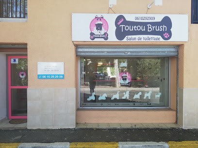 TOUTOU BRUSH, Toiletteur pour Animaux à Pélissanne